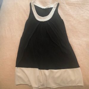 Sleeveless dress
